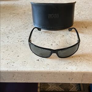 Hugo Boss Stylish Black Sunglasses